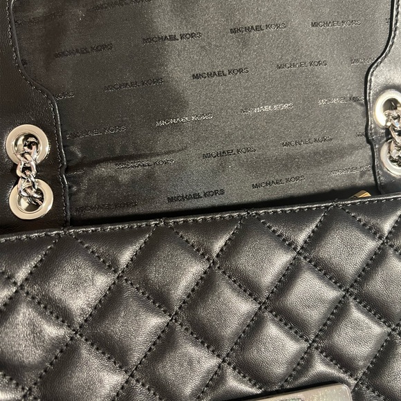 Michael Kors Handbag - Picture 5 of 8